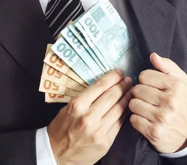 Operação que apura desvio de R$ 200 milhões prende presidente da OAS