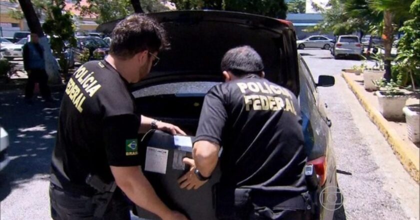 Escritório de advocacia em Porto Alegre é alvo da PF em operação contra descontos ilegais em aposentadorias do INSS