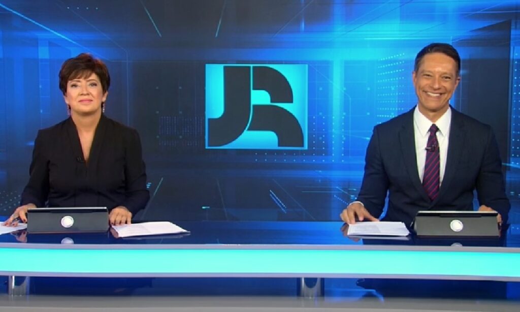 Record rompe o silêncio e se pronuncia sobre ação da PF contra instituição financeira de Edir Macedo.